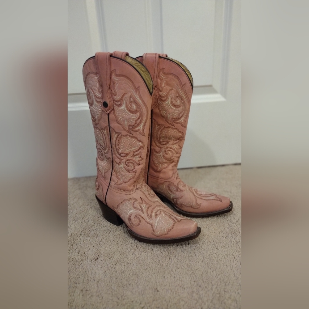 Corral cowgirl boots